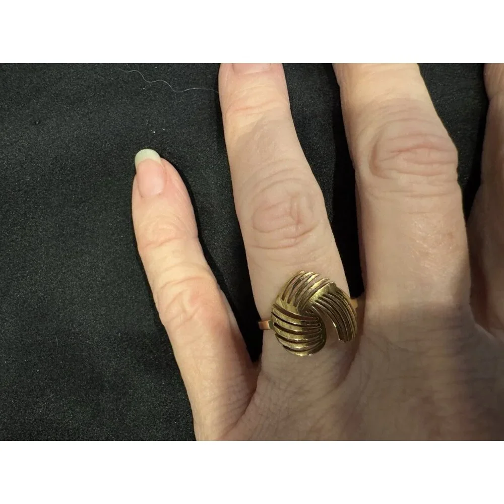 Acero Stainless Steel Goldtone Heart Ring Women's 18 US 8 NEW Valentine's